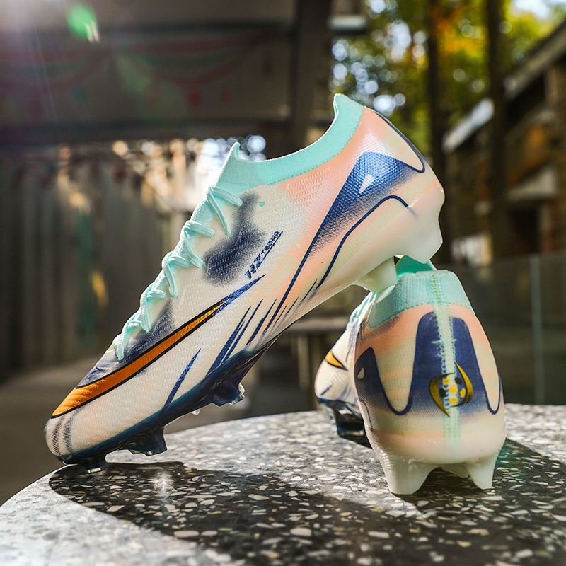 Hoge kwaliteit voetbalschoenen - Sports Equipment For Boys recensie en prijs